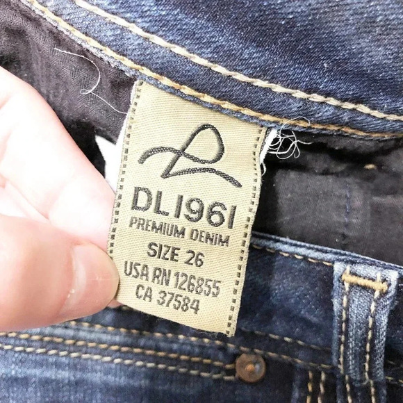 DL1961 Grace High Rise Straight Jeans, Size 26 - Picture 7 of 8